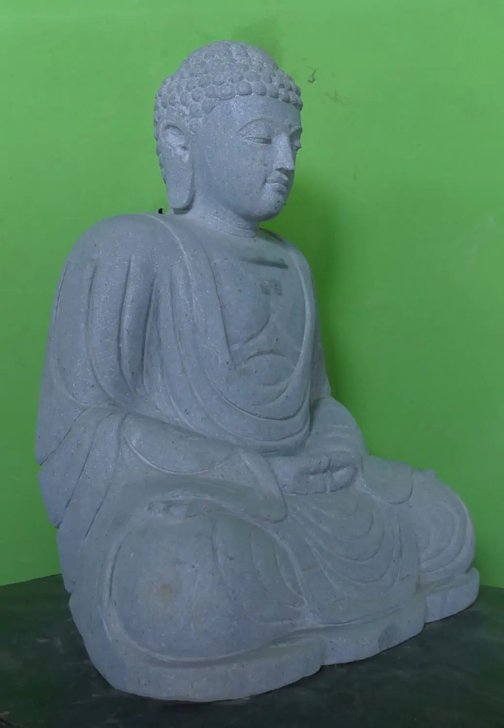  Product image 4 of the product “Seated Japanese Buddha made of Riverstone in Dhyana position - gesture of meditation, H. 78cm ”